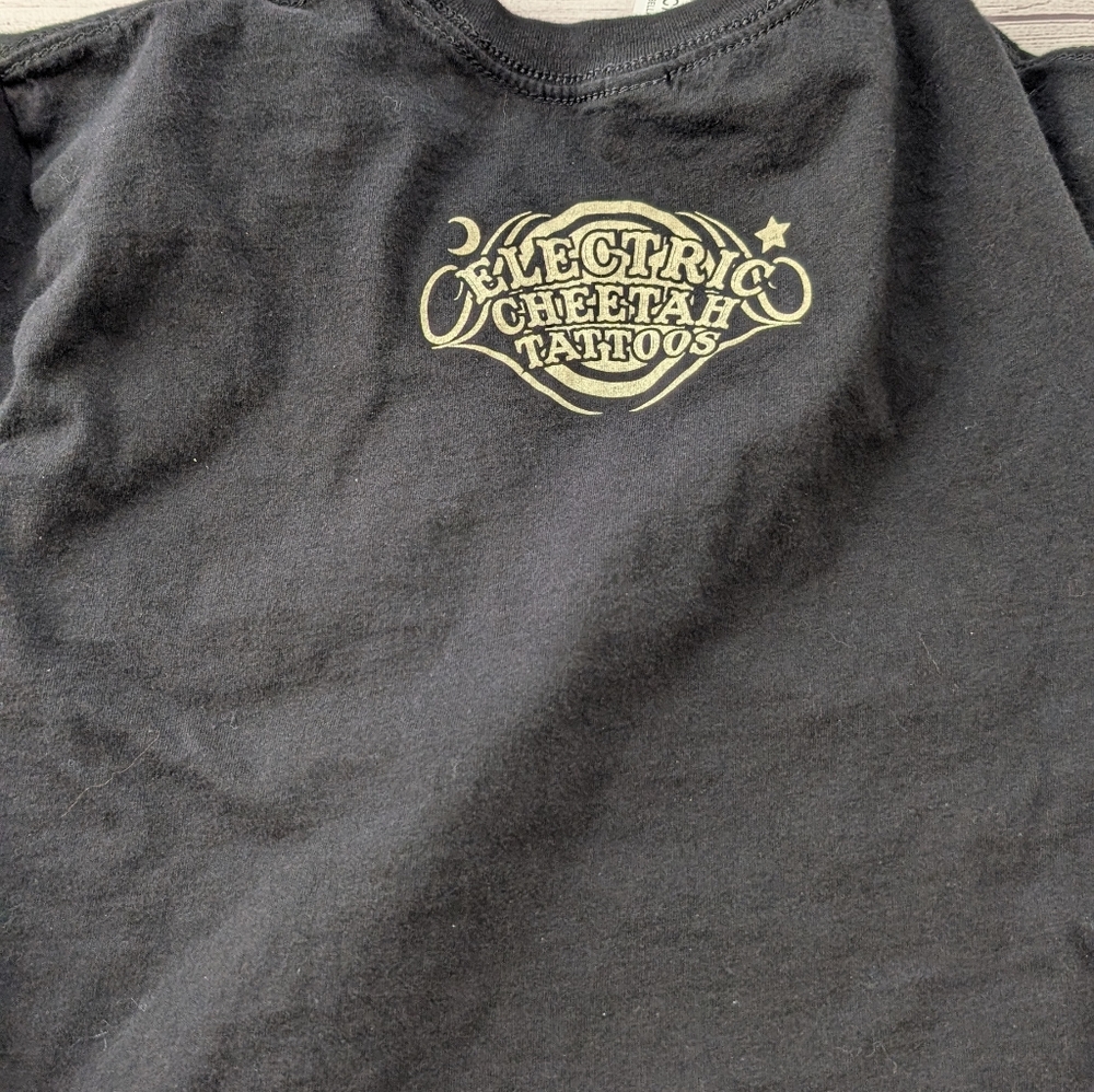 Women's Tattoo Parlor Black Short Sleeve T-shirt Size Medium - Picture 6 of 8